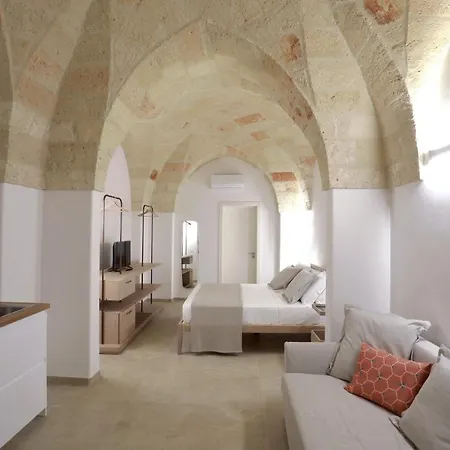 Carrubia Bed & Breakfast 4*