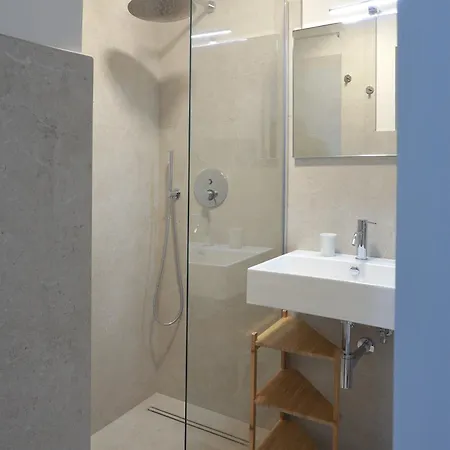 Carrubia Bed & Breakfast 4*