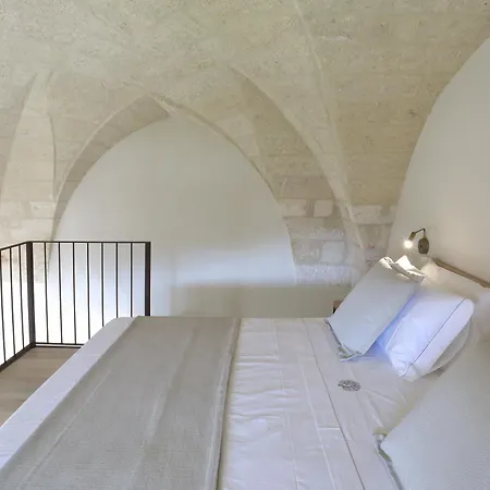 Carrubia Bed & Breakfast 4*