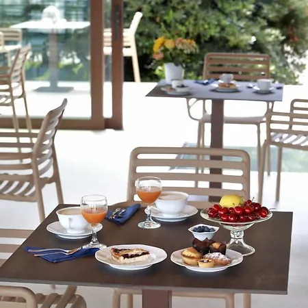 Carrubia Bed & Breakfast